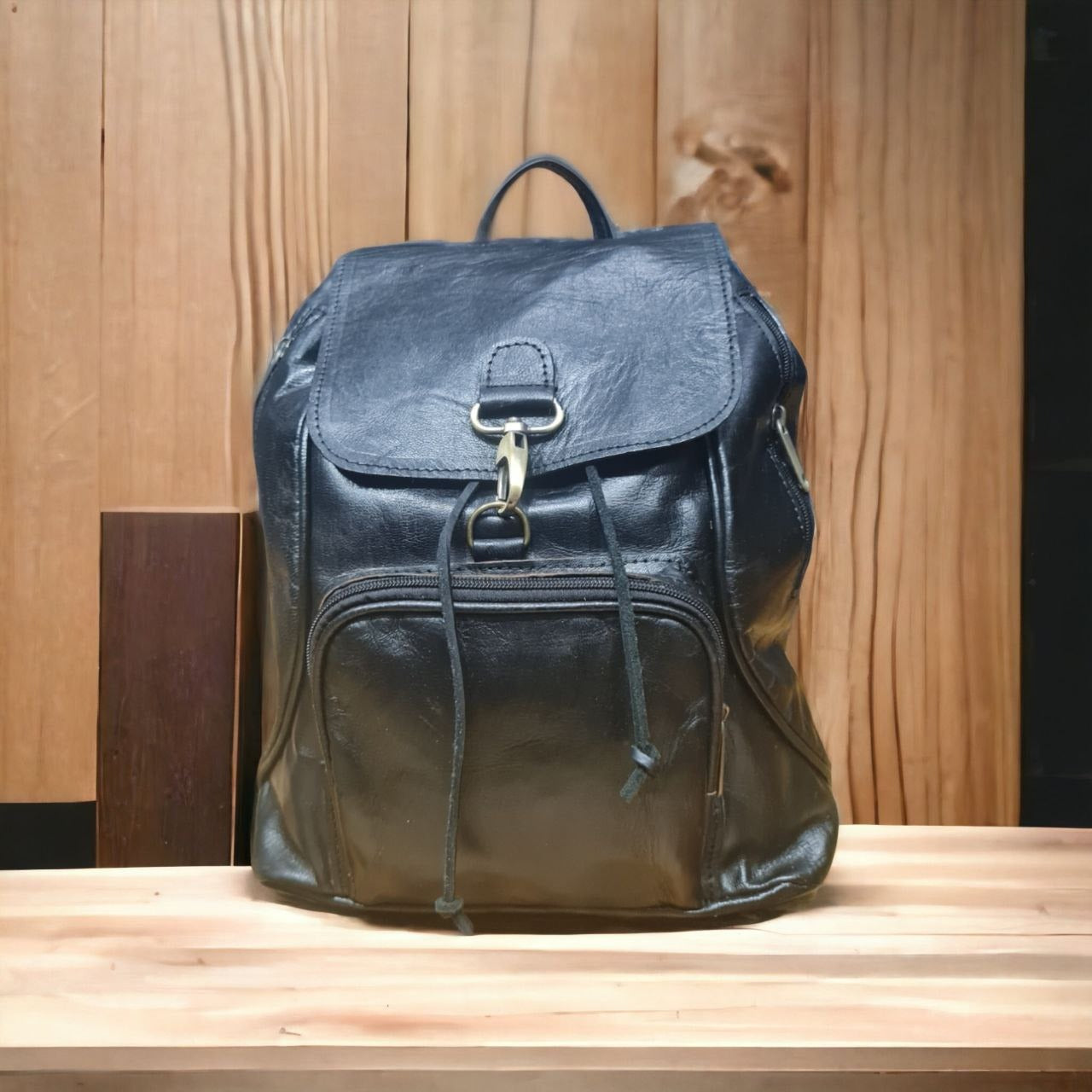 Mini backpack w/ Clasp Black