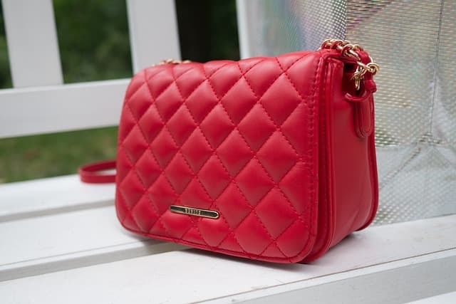 How to Choose the Perfect Leather Bag?