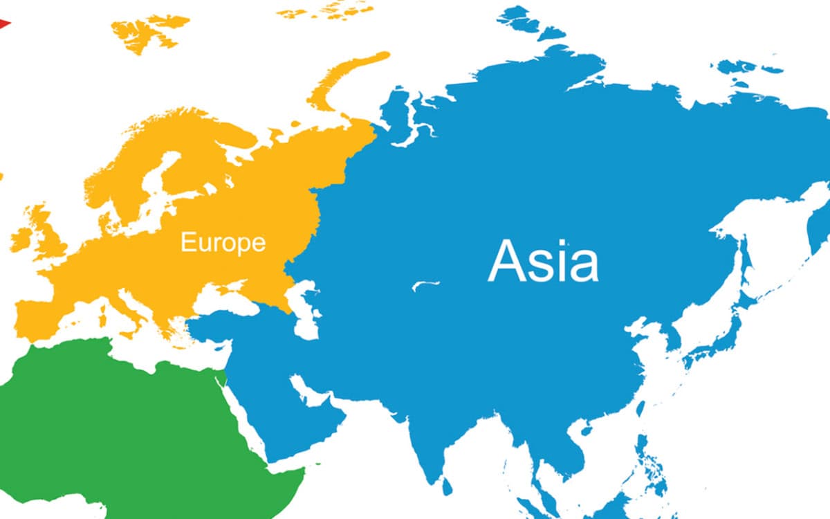 Asia vs Europe: A Comparison of Leather Accessories Exhibitions