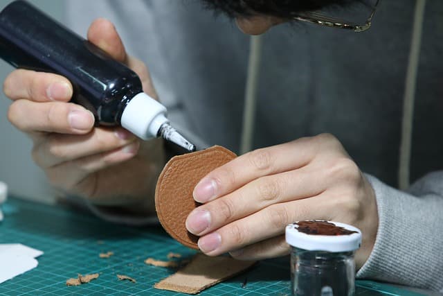 How Do I Clean Leather Goods with Minor Soiling?